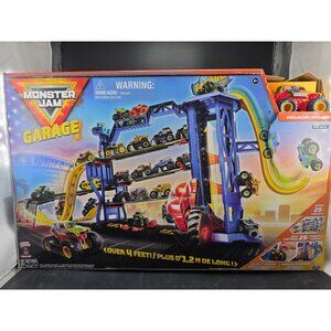 Monster Jam Garage Playset With Exclusive Grave Digger Truck Lights Sounds